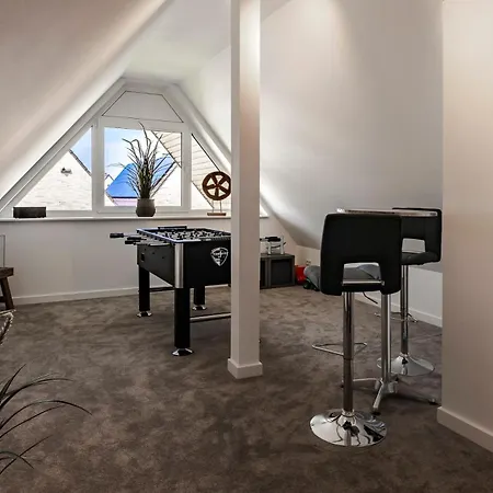 Haus Traubeneiche 펜션 부숨